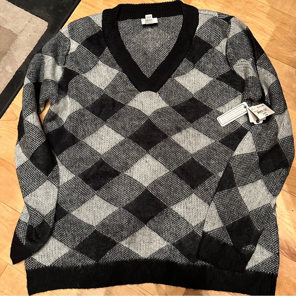 Brand new super soft sweater